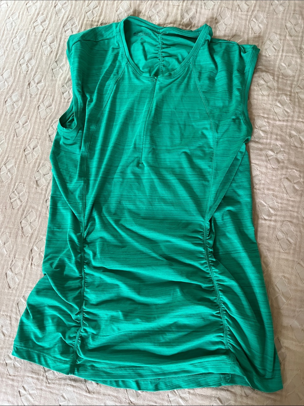 Athleta UPF shirt M